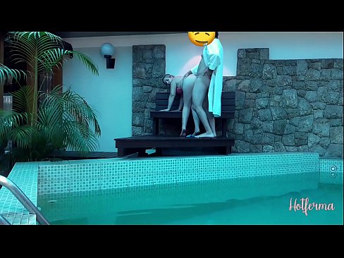 ❤️ Boss lädt Dienstmädchen zum Pool ein, kann aber einem heißen Sex nicht widerstehen ❤️ Porno bei uns